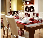 Decorating Christmas Tables