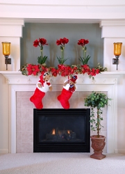Christmas Decorating Ideas for fireplaces, mantles and stairs.